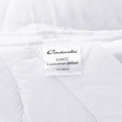 Cinderella Dance - Dekbed 4-seizoenen - 140x220 Cm -Woonmeubelwinkel 1000078558 0102